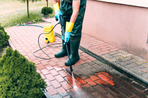 Best Sidewalk Pressure Washing  in Gwinn, MI